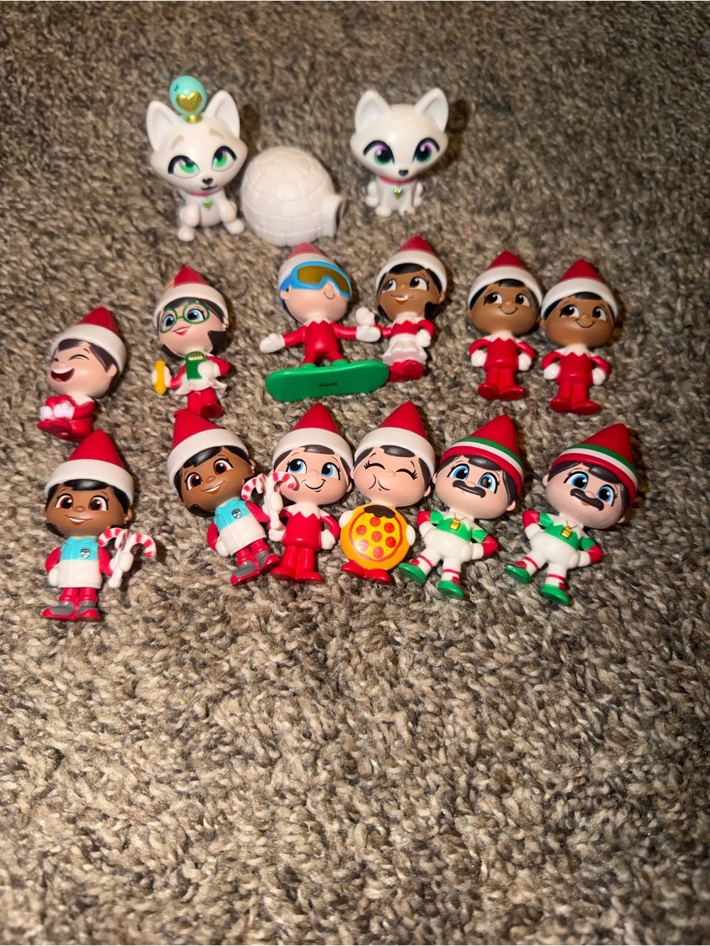 Elf On The Shelf Mini Blind Bag Mystery Figure Set